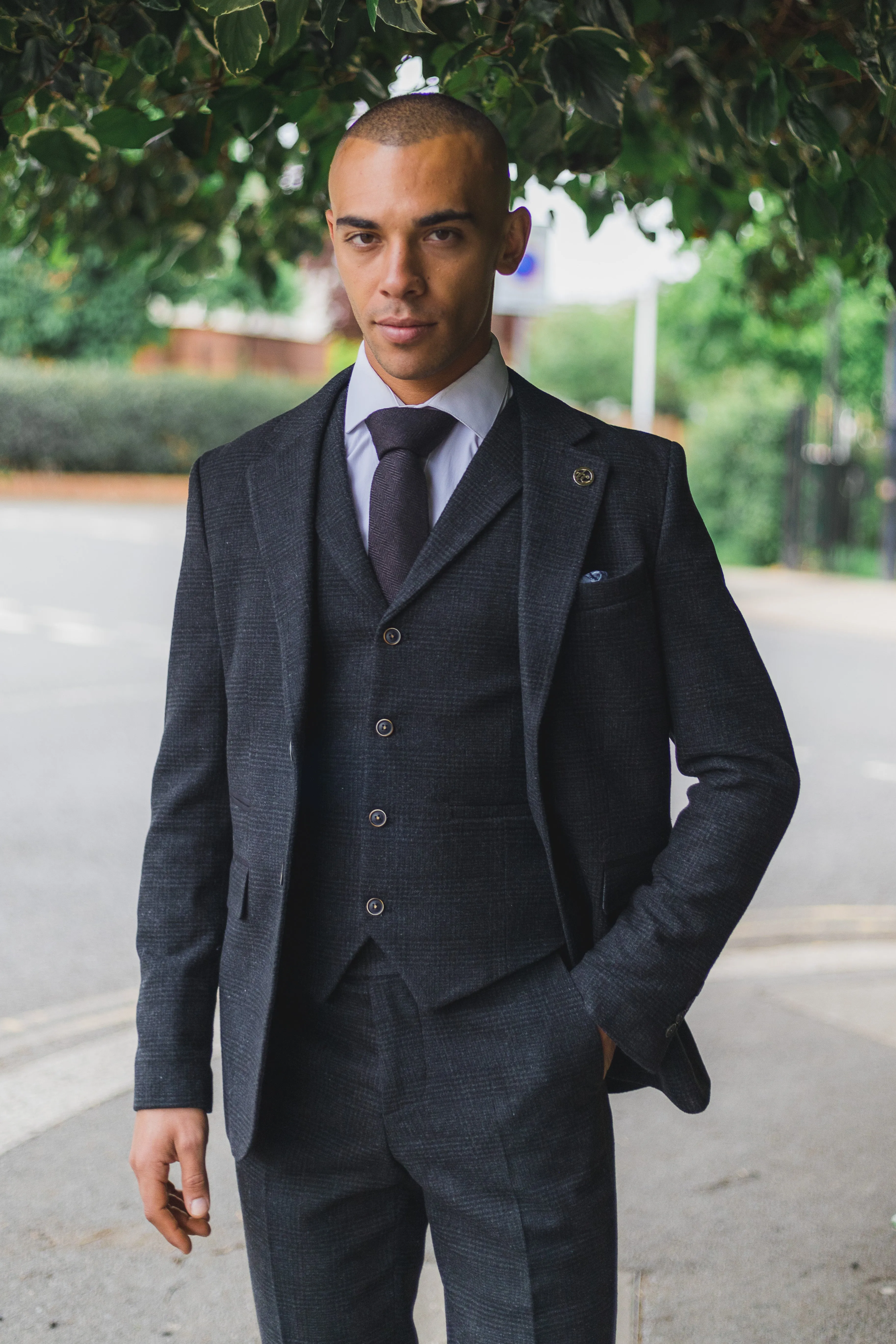 AK-11 Herringbone Tweed 3 Piece Suit