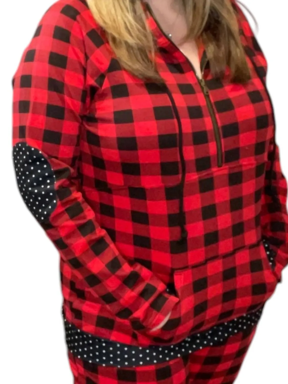 Buffalo Plaid Dot Half Zip Top In Red/black