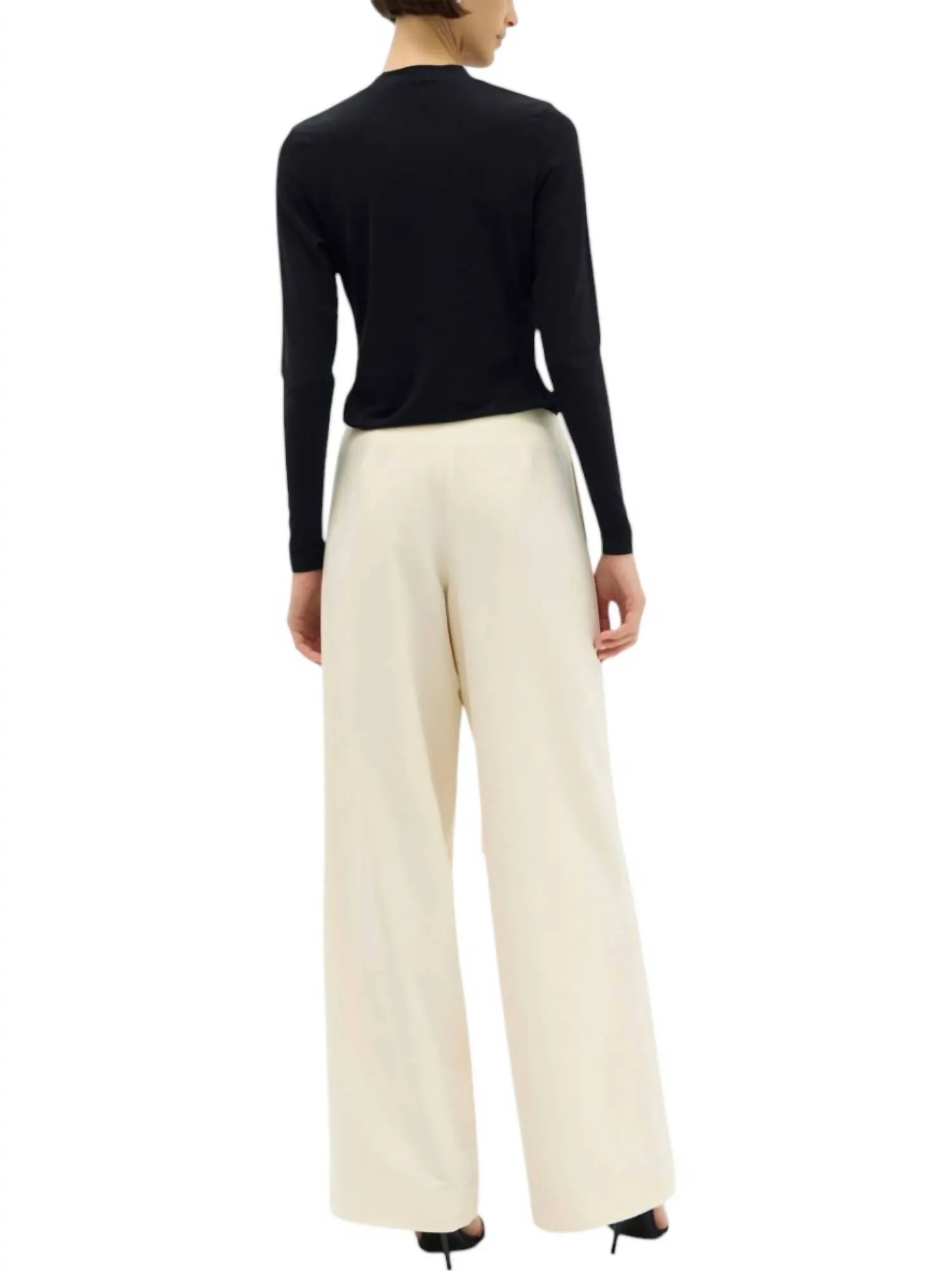 Clove Top In Black