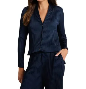 Crinkle V-Neck Tee Top In Indigo