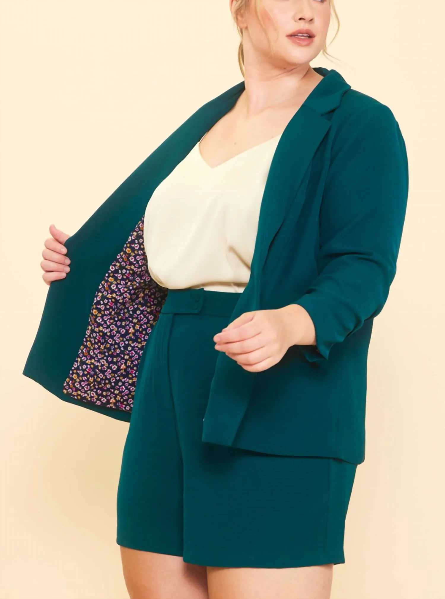 Curvy Welt Pocket Blazer In Green