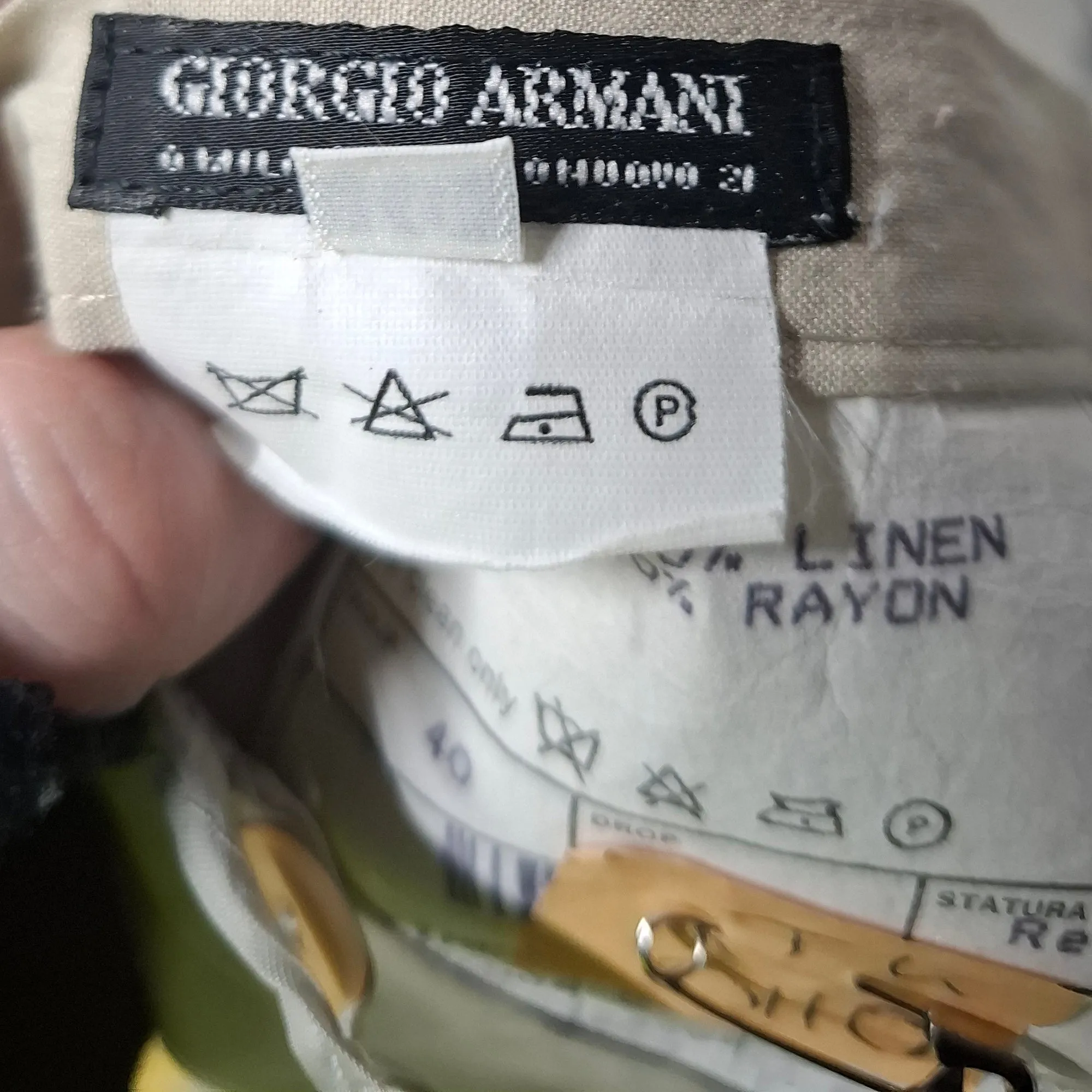 Giorgio Armani Mini Pencil Skirt in White Linen