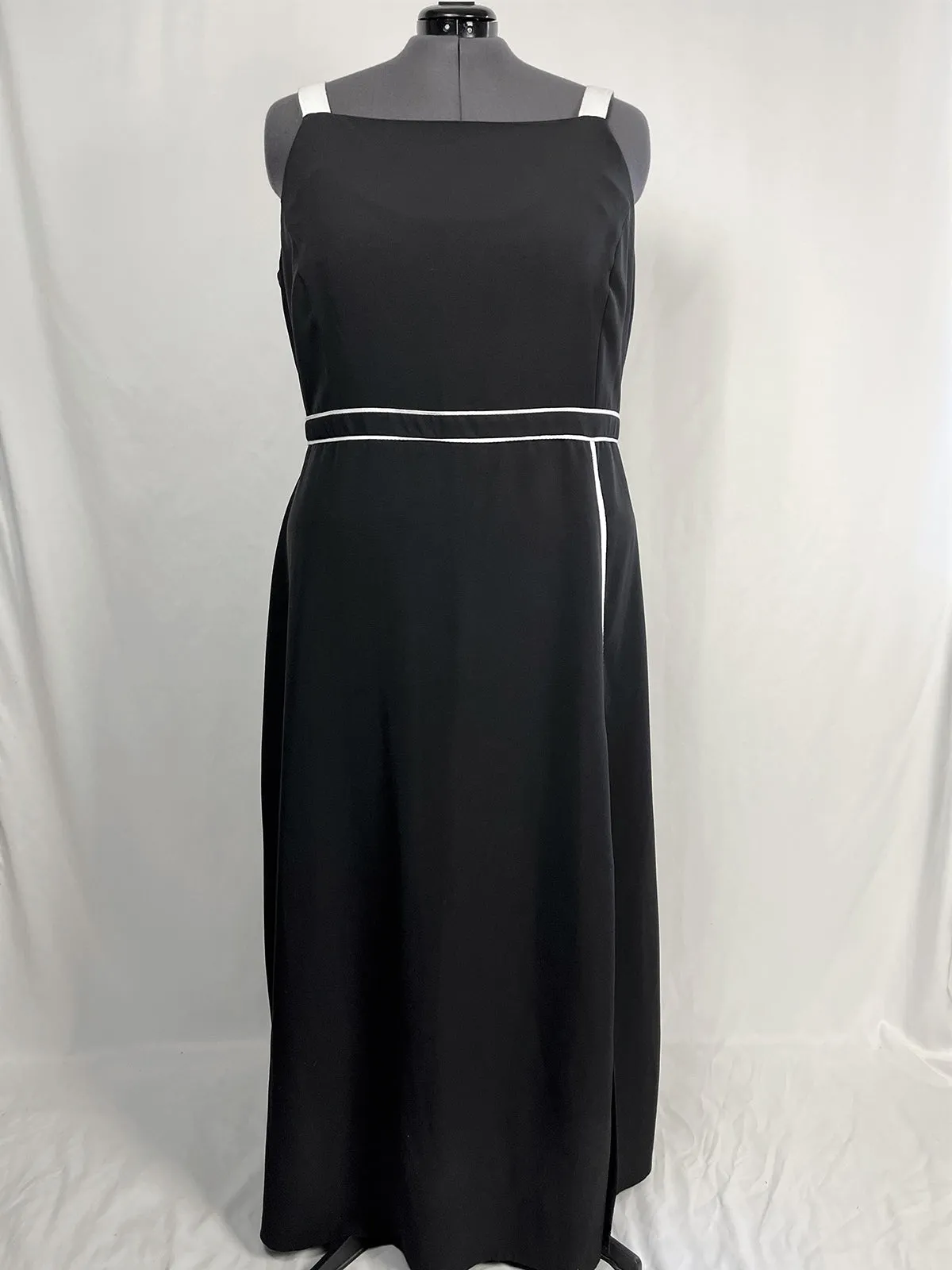 Glamour x LB Size 26 Black & White Dress
