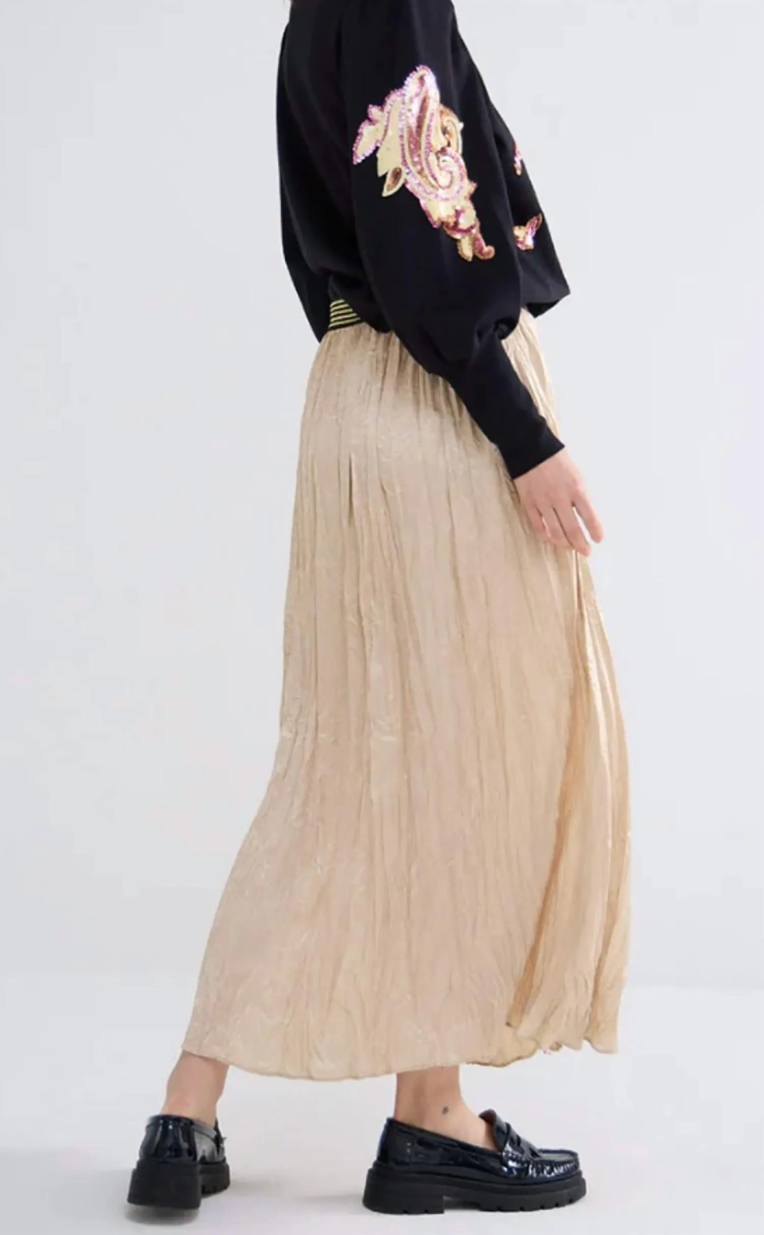 Lamee Skirt With Side Pockets In Gold