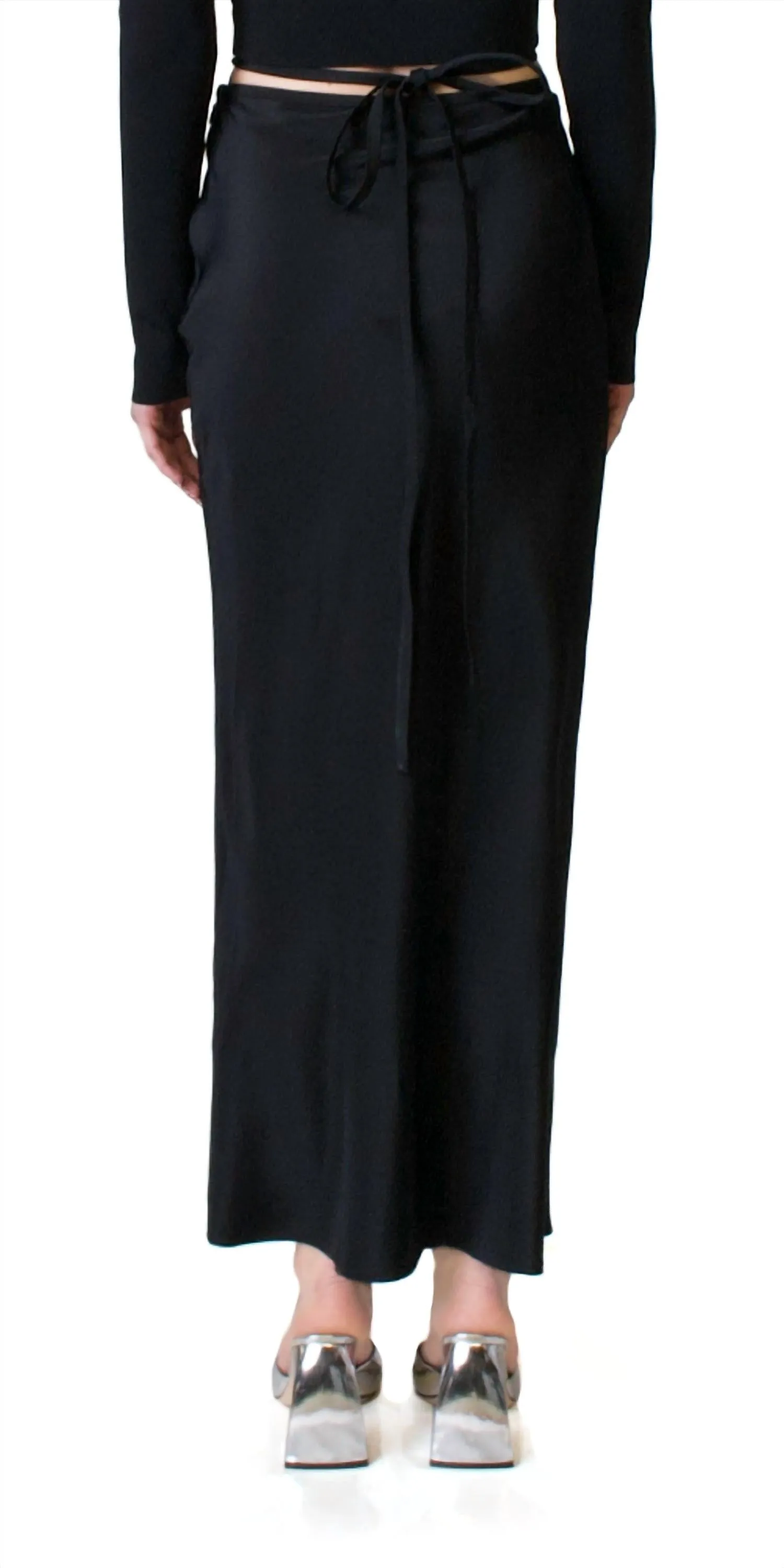 Loophole Tie Midi Skirt In Black