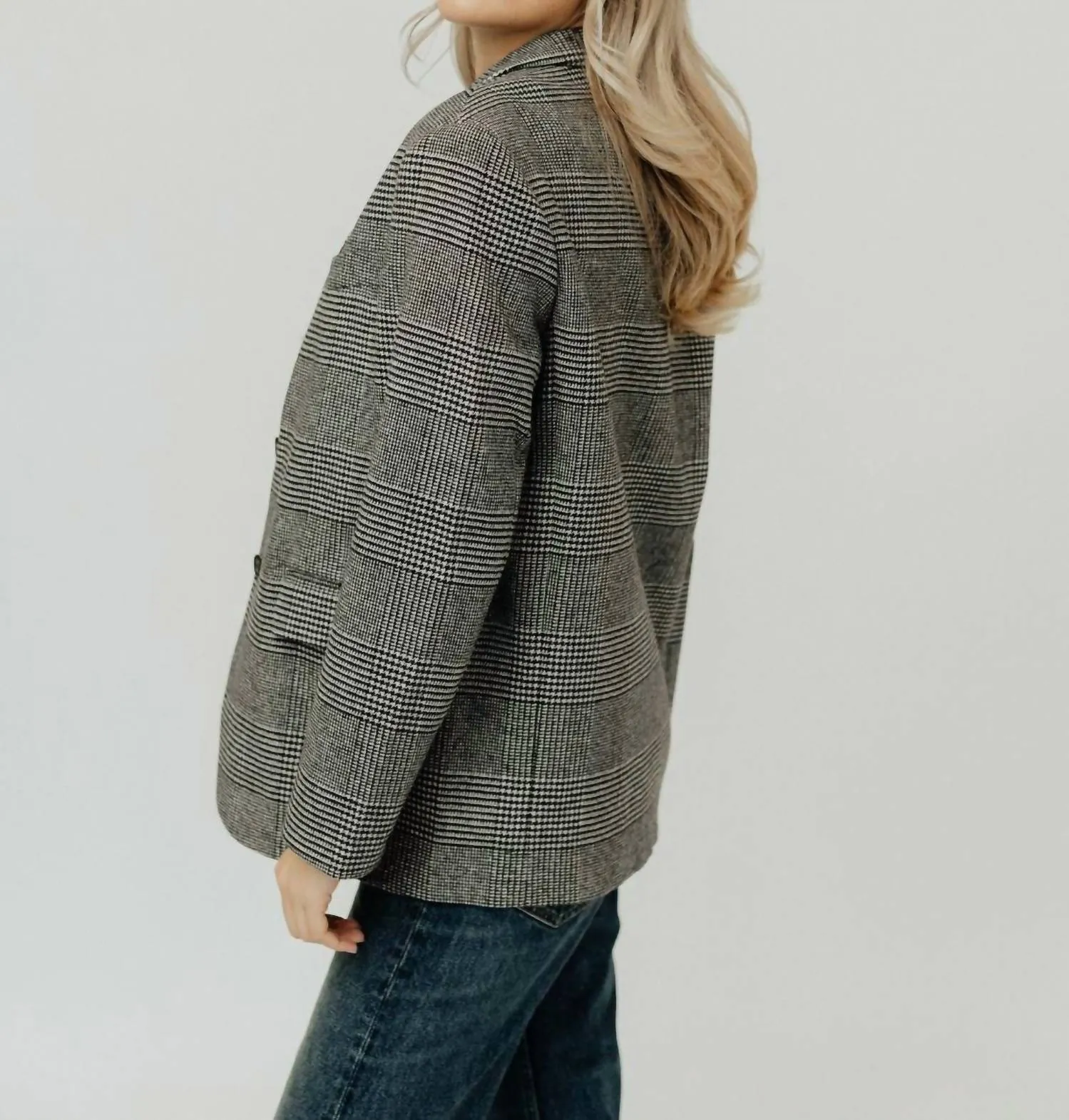 Quinn Blazer In Black & Grey Plaid