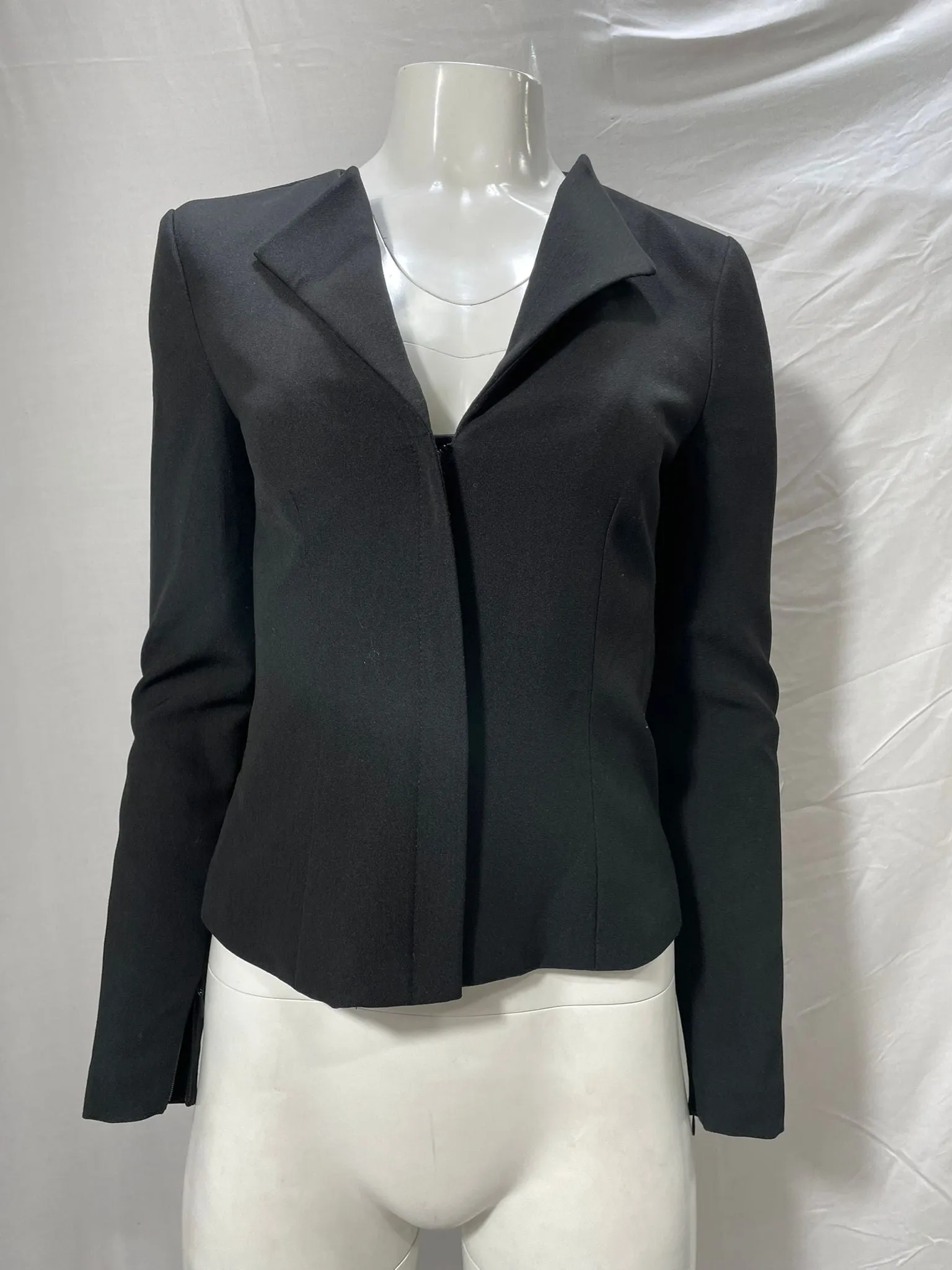 Roland Mouret Collared Hidden Closure Blazer in Black Wool