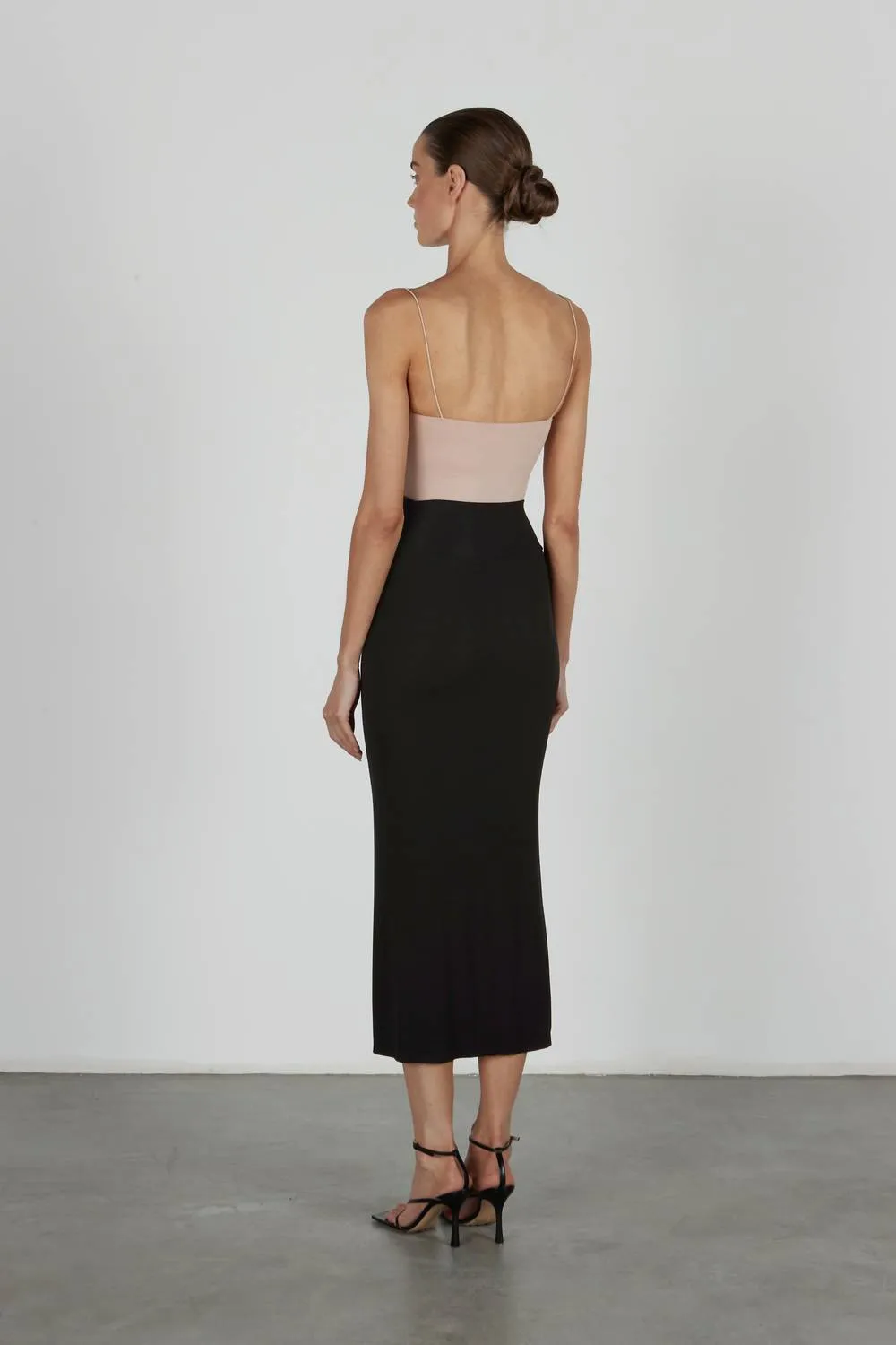 Stretch Silk Knit Essential Skirt In Black