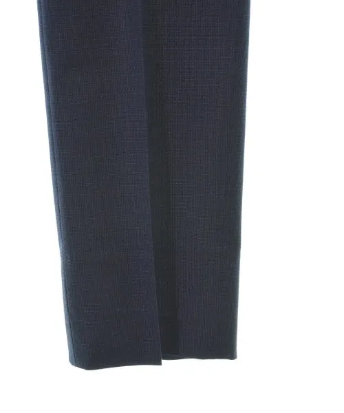 UNIVERSAL LANGUAGE Business suits