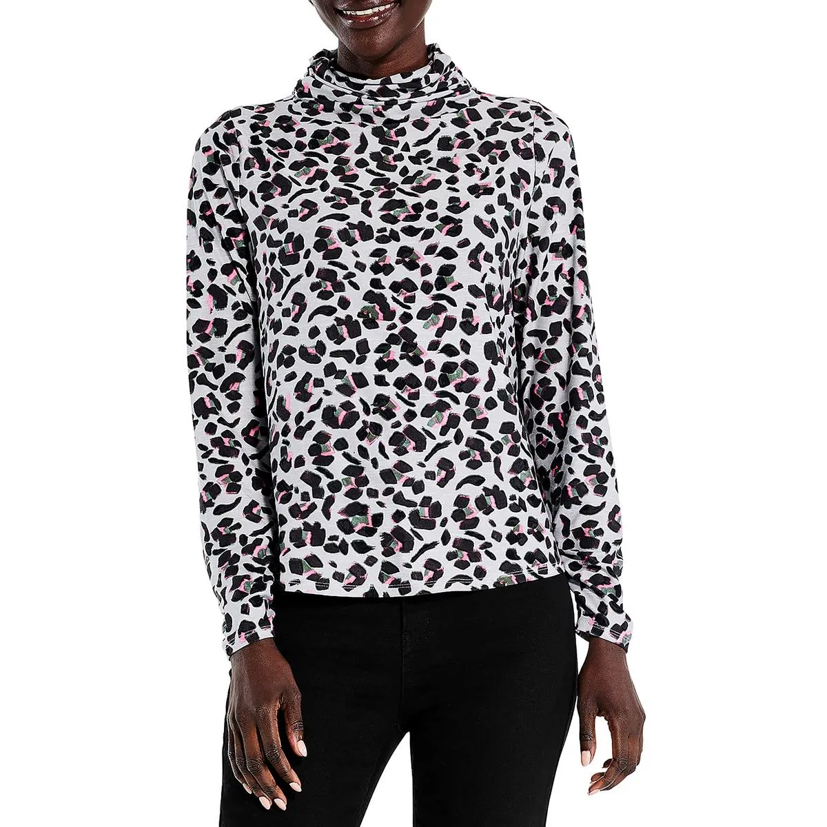 Womens Cheetah Pop Turtleneck Turtleneck Top